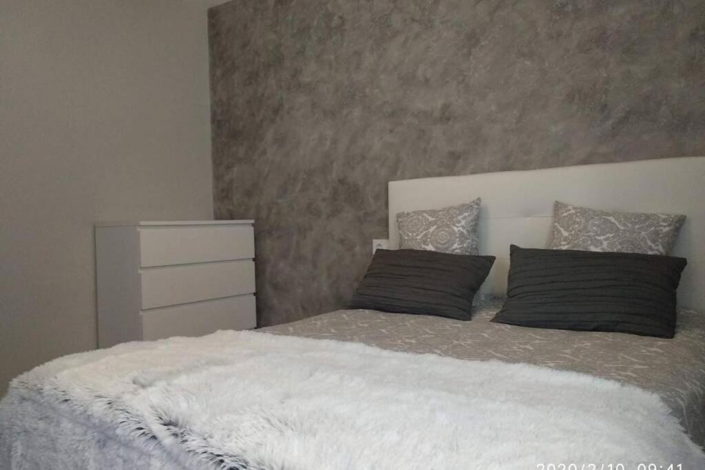 Apartamento Casa Barquero Брончалес Екстериор снимка